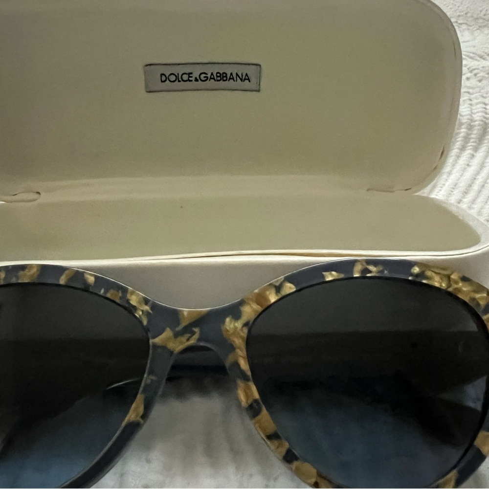 Dolce & Gabbana gold and blue sunglasses - Picture 4 of 4